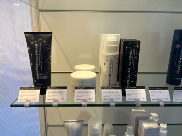 1395423-26 Hårvårdsprodukter ca 350 st