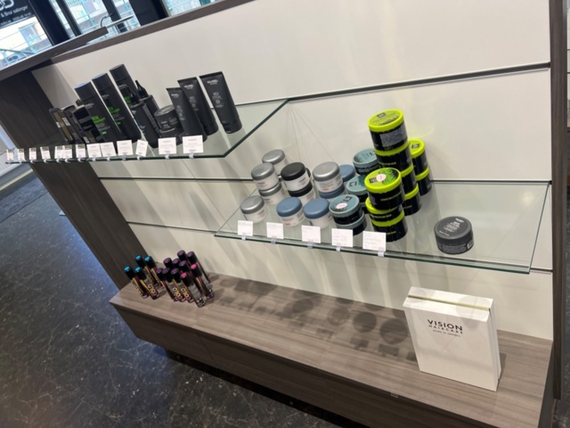 1395423-30 Hårvårdsprodukter ca 350 st