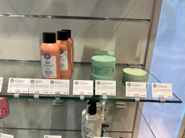 1395423-51 Hårvårdsprodukter ca 350 st