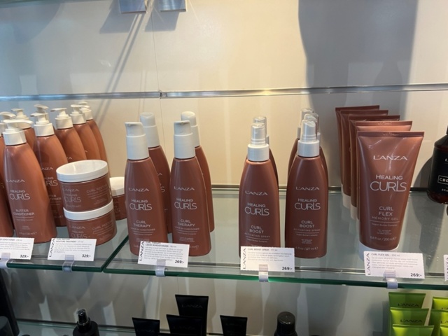 1395423-55 Hårvårdsprodukter ca 350 st