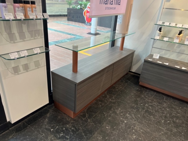 1395423-67 Hårvårdsprodukter ca 350 st