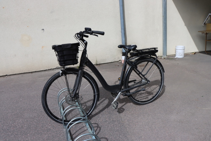 1295586-2 El-Cykel Crescent Elina 7-vxl svart