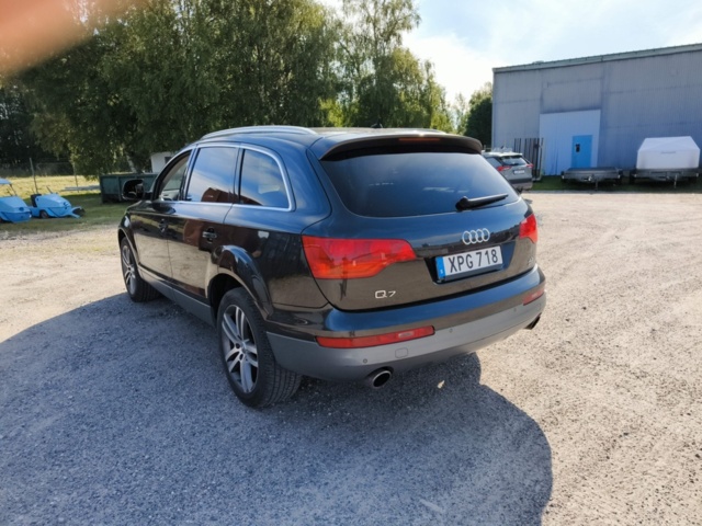 1331797-4 Audi Q7 4.2 FSI V8 quattro TipTronic -2006