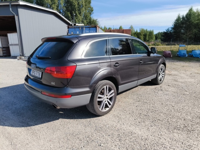 1331797-6 Audi Q7 4.2 FSI V8 quattro TipTronic -2006