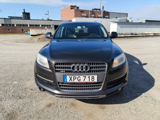 1331797-8 Audi Q7 4.2 FSI V8 quattro TipTronic -2006
