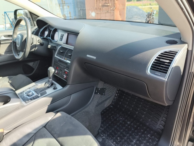 1331797-79 Audi Q7 4.2 FSI V8 quattro TipTronic -2006