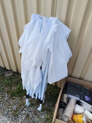 1331798-11 Extension cable, tents, and accessories for café