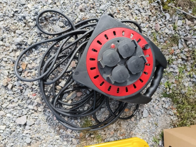 1331798-12 Extension cable, tents, and accessories for café