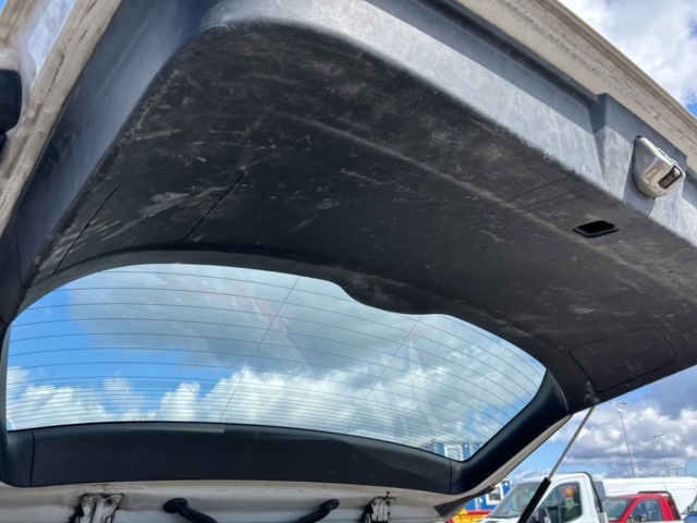 1383030-20 Subaru Outback 2.0 4WD Manuell, 150hk, 2011 (Reparationsobjekt)