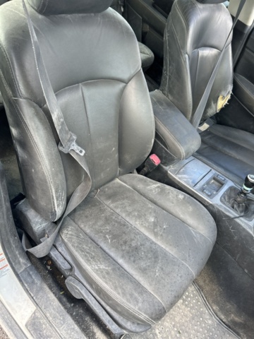 1383030-24 Subaru Outback 2.0 4WD Manuell, 150hk, 2011 (Reparationsobjekt)