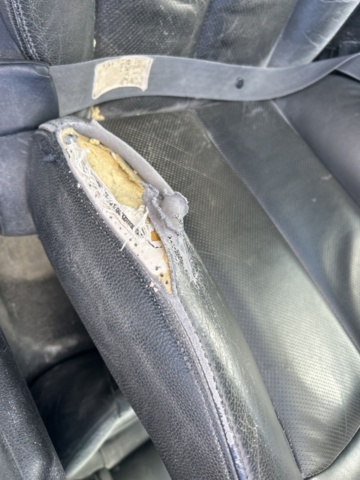 1383030-14 Subaru Outback 2.0 4WD Manuell, 150hk, 2011 (Reparationsobjekt)