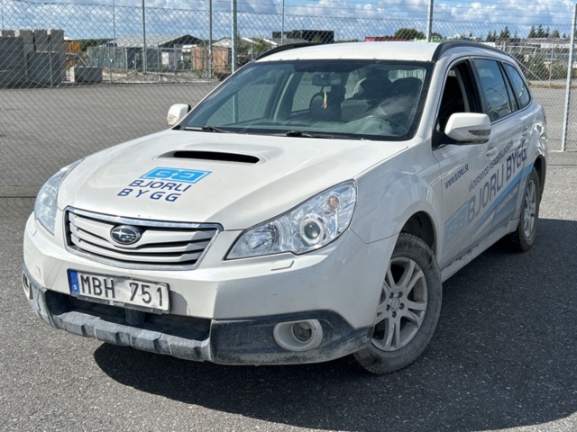 1383030-1 Subaru Outback 2.0 4WD Manuell, 150hk, 2011 (Reparationsobjekt)