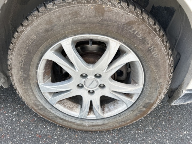 1383030-29 Subaru Outback 2.0 4WD Manuell, 150hk, 2011 (Reparationsobjekt)