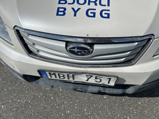 1383030-54 Subaru Outback 2.0 4WD Manuell, 150hk, 2011 (Reparationsobjekt)