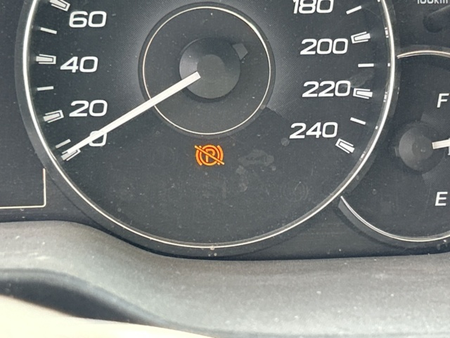 1383030-12 Subaru Outback 2.0 4WD Manuell, 150hk, 2011 (Reparationsobjekt)