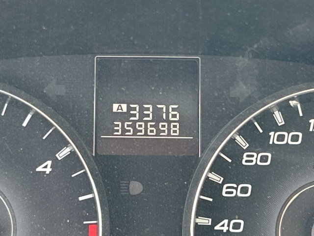 1383030-11 Subaru Outback 2.0 4WD Manuell, 150hk, 2011 (Reparationsobjekt)