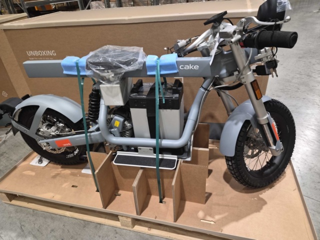 1401721-1 Elmotorcykel - Ride Cake Ösa+ :work 10 kW, +90 km/h topphastighet
