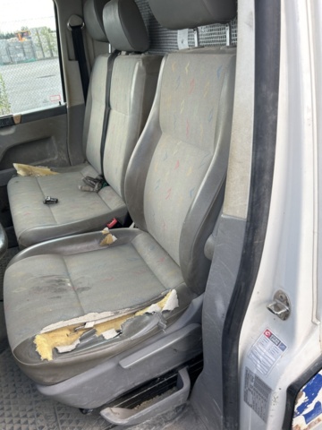 1383033-17 Volkswagen Transporter Chassi Cab T28 1.9 TDI Manuell, 102hk, 2008 (Reparationsobjekt)