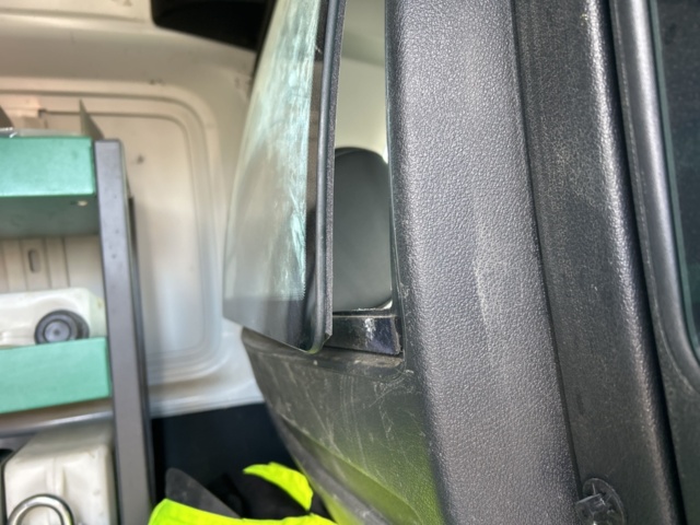 1383034-36 Volkswagen Caddy Van 2.0 TDI BlueMotion DSG Sekventiell, 102hk, 2017