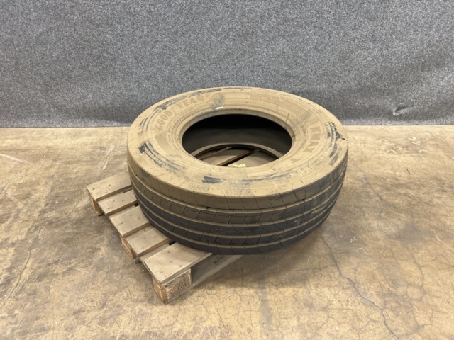 1402205-1 Lastbilsdäck Goodyear KMAX T 385/65 R22,5