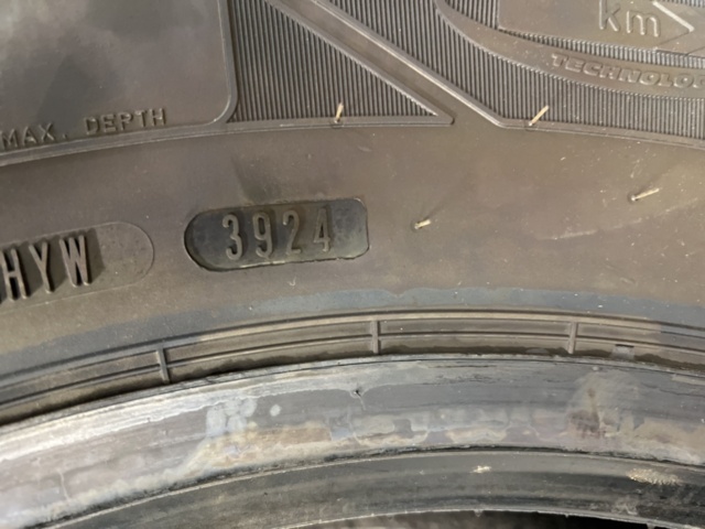 1402205-7 Lastbilsdäck Goodyear KMAX T 385/65 R22,5