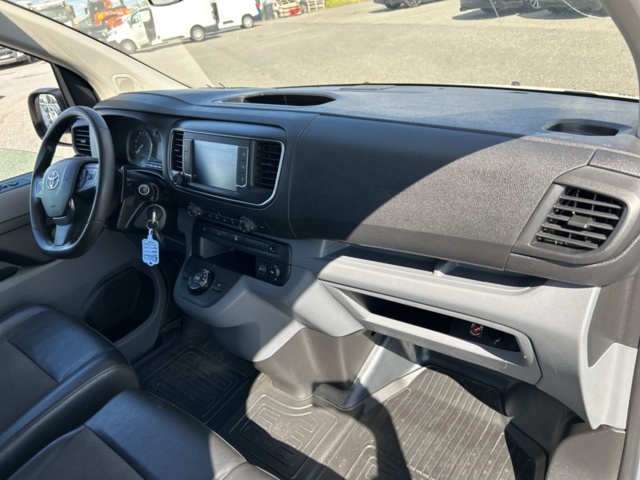 1383038-18 Toyota ProAce 2.0 D-4D Automatisk, 122hk, 2021