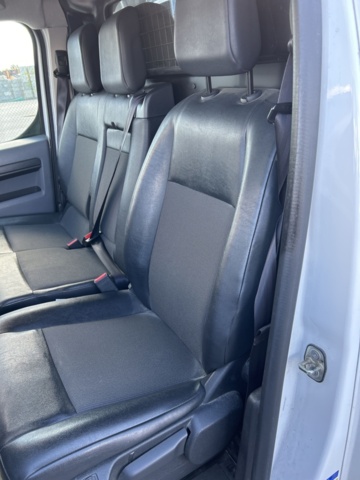 1383039-17 Toyota ProAce 2.0 D-4D Automatisk, 144hk, 2022