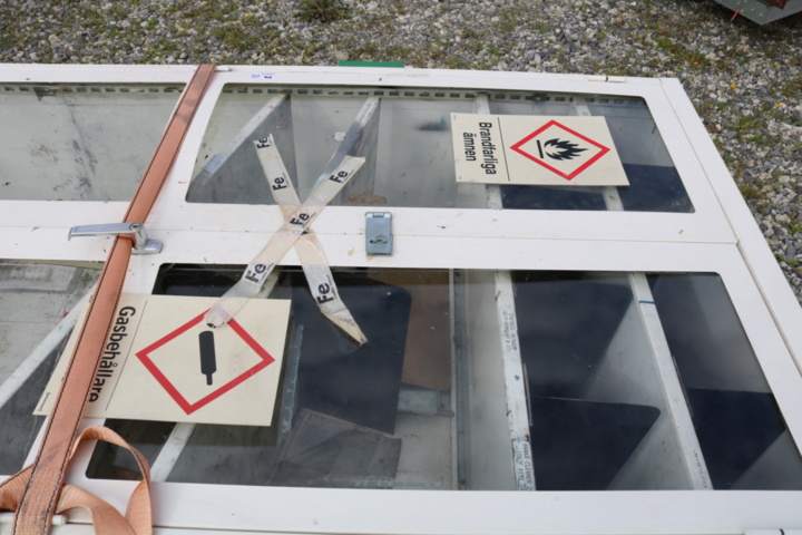 1300776-8 Kemikalieskåp