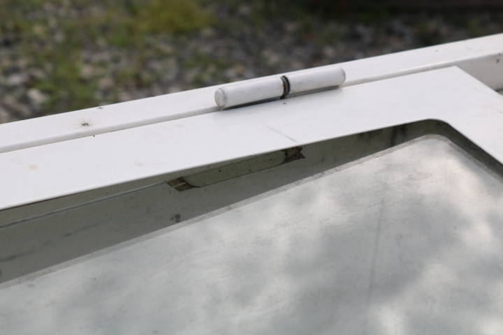 1300776-11 Kemikalieskåp