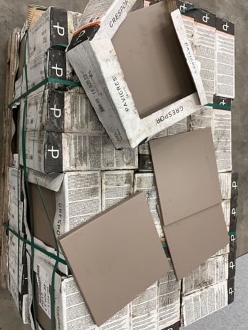 1400349-8 Parti med klinker ca 50 kvm  Uni moca