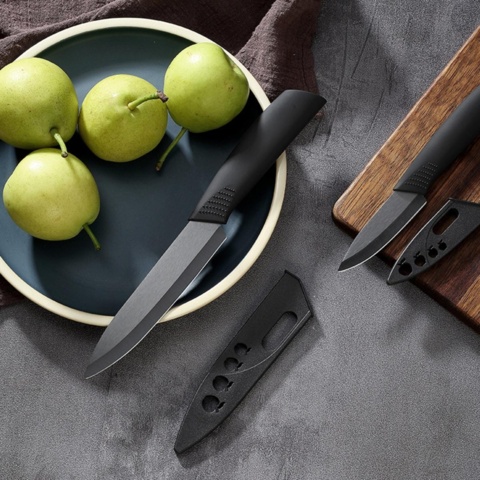 1402688-5 Exklusivt Keramiskt Knivset - 4 Knivar & Skalare - Fri frakt