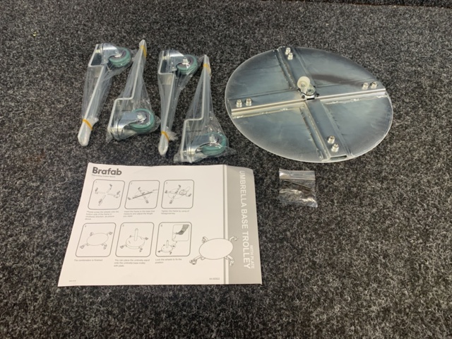 1401891-2 Parasol foot trolley with plate Brafab Terni