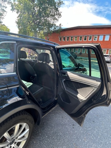 1332989-28 Volkswagen Tiguan 2.0 TDI DPF SCR 4Motion DSG Sekventiell, 200hk, 2021