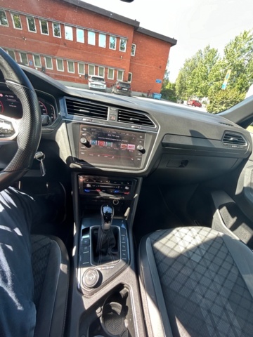 1332989-21 Volkswagen Tiguan 2.0 TDI DPF SCR 4Motion DSG Sekventiell, 200hk, 2021