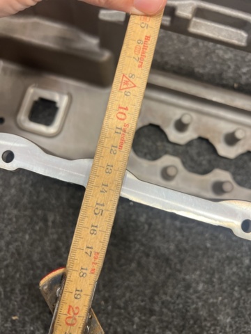 1402224-9 4 pcs Oil pan