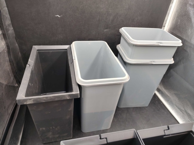 1369741-2 Avfallshink, 6 st - Blanco