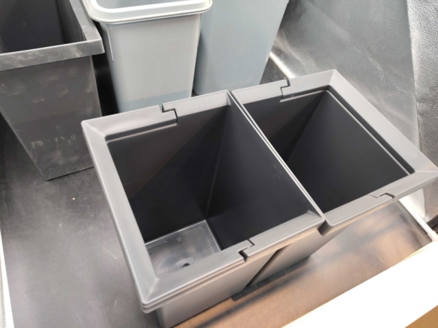 1369741-3 Avfallshink, 6 st - Blanco