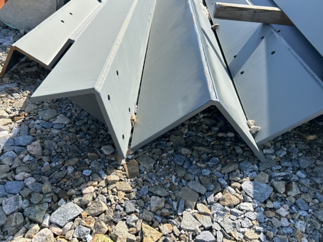 1377982-5 Järnbalkar L-profiler