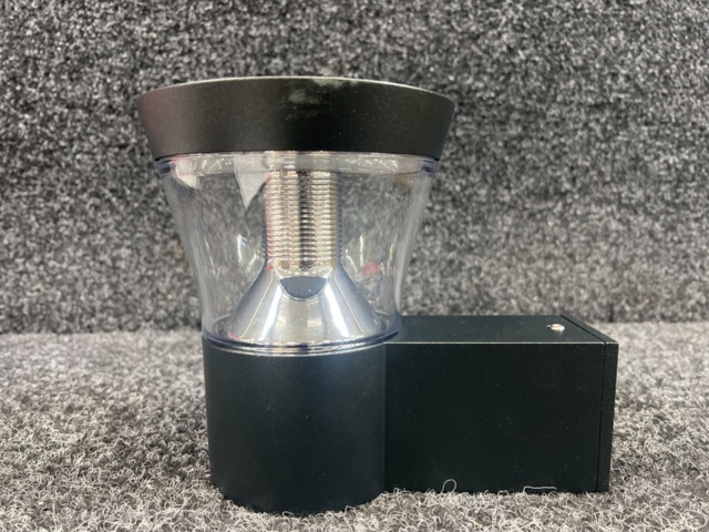 1400222-5 Fasadbelysning LUG Avendia wall 10W 725LM 730 ANT