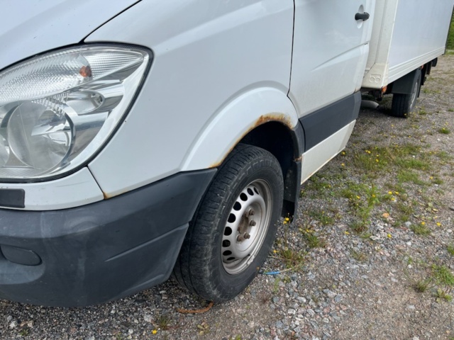 1401847-15 Mercedes-Benz Sprinter 316 CDI skåp baklift 2011