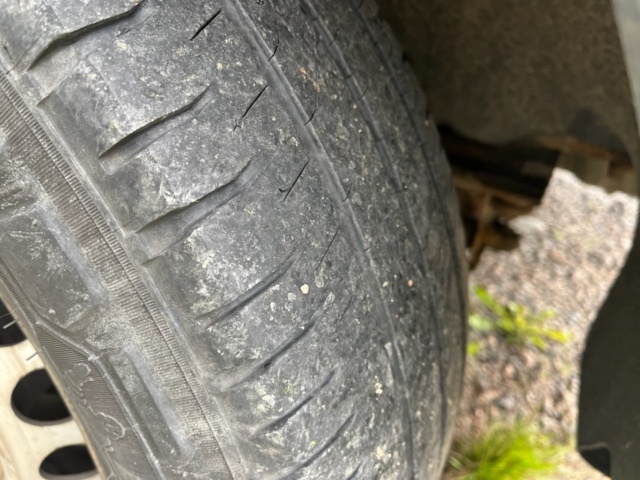 1401847-21 Mercedes-Benz Sprinter 316 CDI skåp baklift 2011