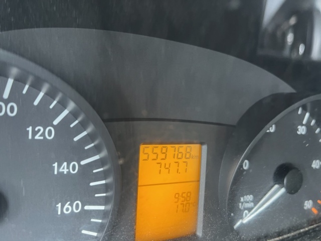 1401847-25 Mercedes-Benz Sprinter 316 CDI skåp baklift 2011