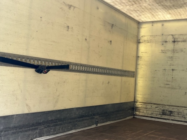 1401847-8 Mercedes-Benz Sprinter 316 CDI skåp baklift 2011