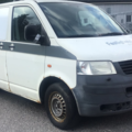 1332994-4 Volkswagen Transporter Kombi T30 2.5 TDI 4Motion Manual, 131hp, 2007 (Scratch object)