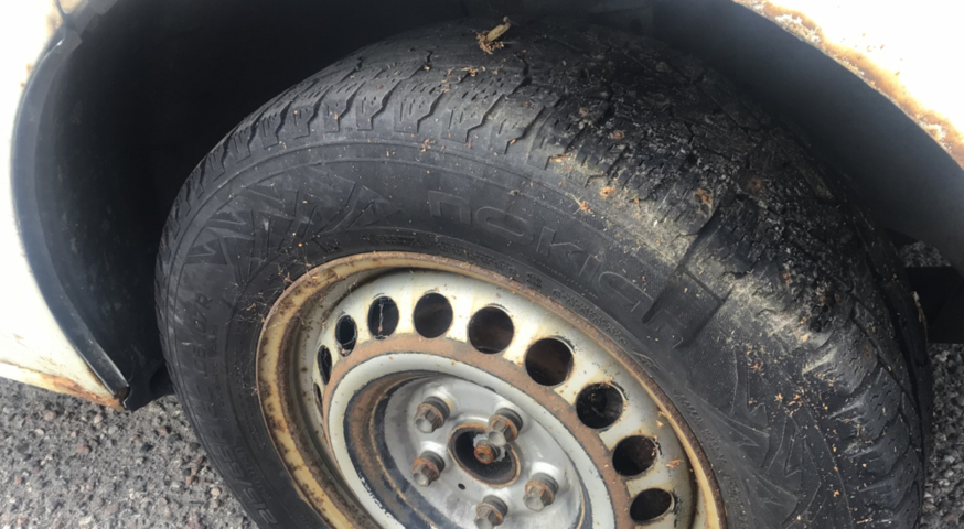 1332994-12 Volkswagen Transporter Kombi T30 2.5 TDI 4Motion Manual, 131hp, 2007 (Scratch object)