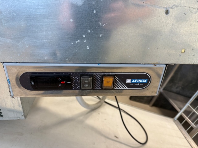 1176431-3 Värmebrunn för infällning i bänk, ca 180x7030 cm