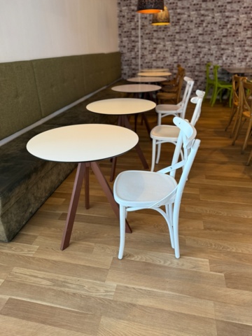 1176442-5 Restaurangmöbler, stolar och bord 4:or och 2:or runda och kvadratiska