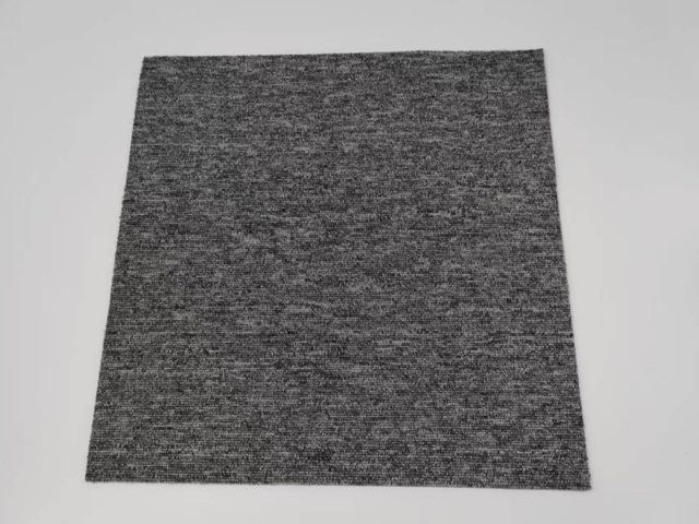 1404924-4 Nya kontorsmattor 200 m²