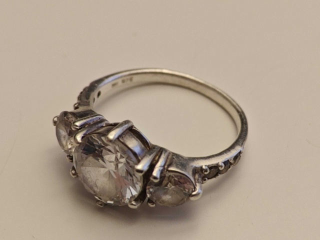 1130291-18 Parti med smycken i silver