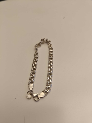 1130291-23 Parti med smycken i silver